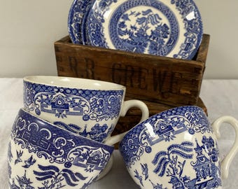 Juego de tazas y platillos de té vintage de loza inglesa con diseño Blue Willow.