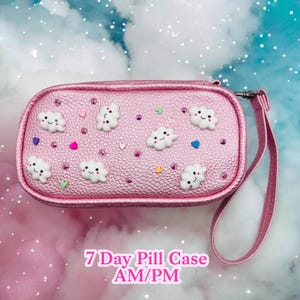 7 Day Cloud Pill Box, Personalized Pill Box, Cute Pill Box, Medicine Vitamin Supplement Dispenser, Weekly Pill Organizer, Name Pill Box