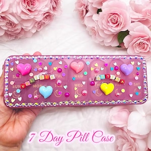 7 Day Heart Pill Box, Personalized Pill Box, Cute Pill Box, Medicine Vitamin Supplement Dispenser, Weekly Pill Organizer, Name Pill Box