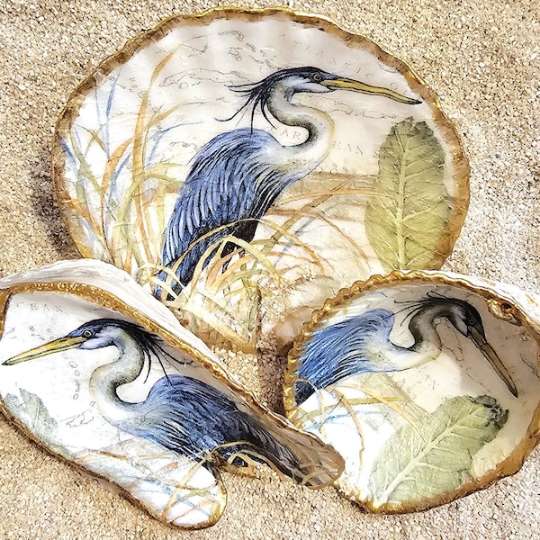 Decoupage Shell, Blue Heron Bird, Mother's Day Gift, Seashell Dish, Trinket Dish, Jewelry Dish, Beach Coast Decor, Hostess Gift, Shell Art