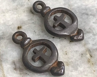 Pewter rugged cross rustic religious pendant altered art supplies jewelry 3/4" x 1/2" old world cross antique rusty brown 2 pcs (rb2)
