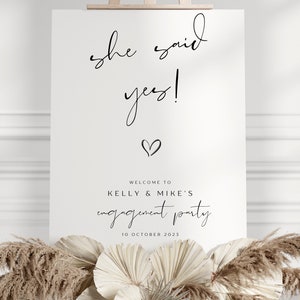 Panneau de bienvenue pour fête de fiançailles | Impression fiançailles personnalisée | Panneau noir et blanc | Elle a dit oui | Mariage | Fiançailles | A4 A3 A2 A1