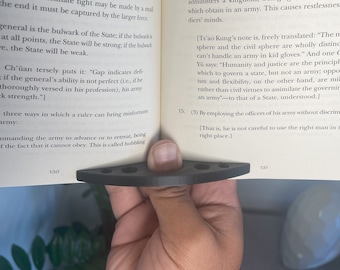 Thumb Book Holder / Book Holder / Page Separator / Reading Ring