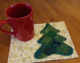 Christmas Mug Rug - Quilted Mouse Pad Handmade by GloryQuilts