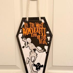 Halloween Dancing Skeleton Coffin Wood Sign: Spooky Door Decor