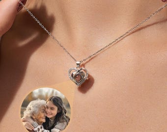 Heart Projection Necklace, Personalized Memorial Photo Necklace, Heart Necklace for Grandma, Mother's Day Gift, Necklace Gifts For Grandma