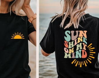 Retro Sun Shine Graphic Tee: Oversized Beach Lounge Shirt