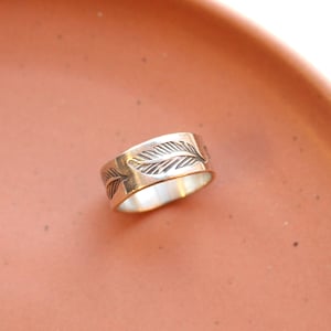 Feather Stamped Silver Band Ring, Southwest Wide Band Ring, Bohemian Ring image 1