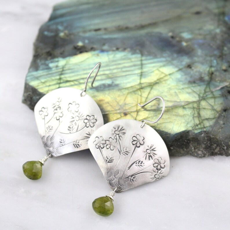 Stamped Wild Flower Fan with Green Garnet Earrings