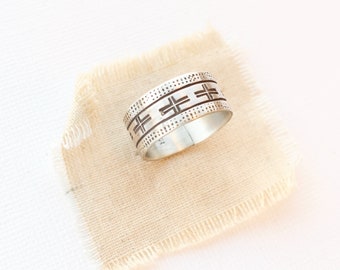 Stamped Cross Linear Silver Band Ring