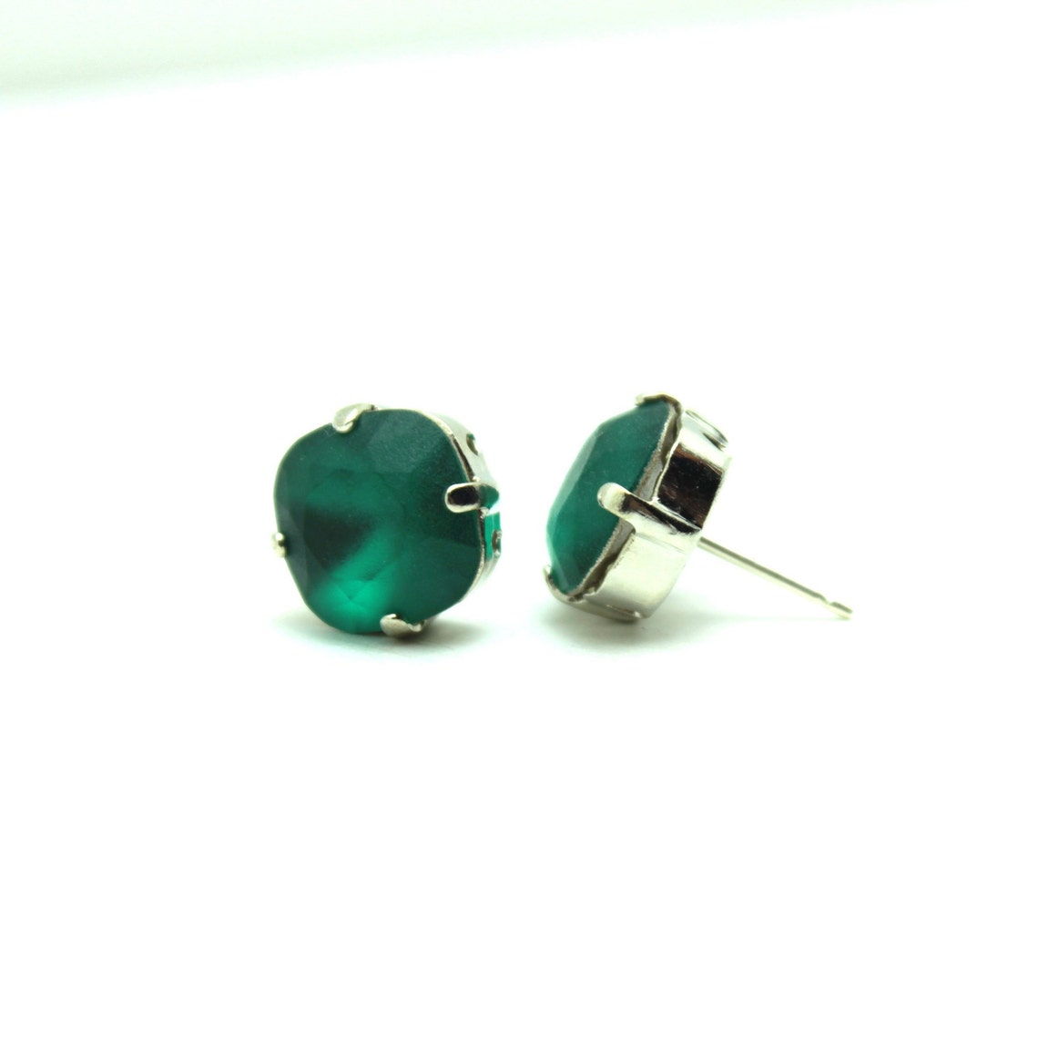 Last True Angel Bestselling Emerald Green Crystal Stud Earrings main image 1