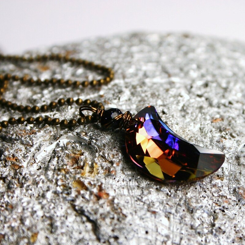 Elegant Necklace With Purple Crystal main image 0
