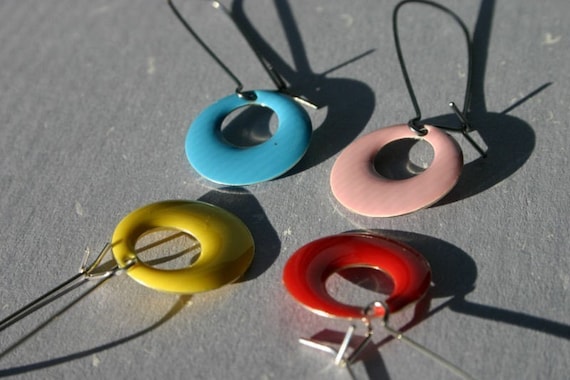 Orecchini ad anello in smalto SALDI Scegli due colori GoGo Hoop - Main Image