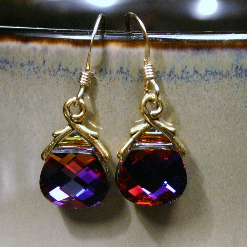 Flame Crystal Boucles doreilles Fiery Fuchsia Rouge Rose Orange Swarovski Flat Briolette Drop Purple Indigo Phoenix Deep Fire Embers Sunset Sparkl image 3