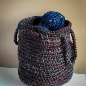 Extra Large Crochet Bucket Bag Tote Bag with Drawstring, Blackstone Cross Body Bag Black with Shades of Red and Gray, Oversized Project Tote image 6