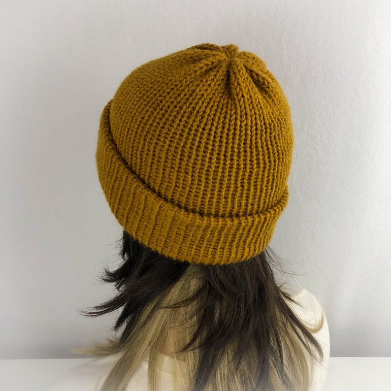 Cappello a cuffia lavorato a maglia in lana giallo senape dorato, cappello a doppia maglia, cappello invernale da donna dorato, bordo in maglia di lana immagine 4