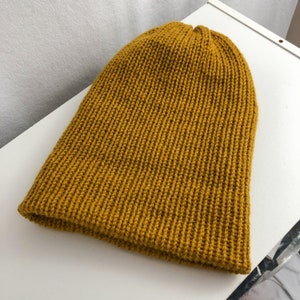 Cappello a cuffia lavorato a maglia in lana giallo senape dorato, cappello a doppia maglia, cappello invernale da donna dorato, bordo in maglia di lana immagine 6
