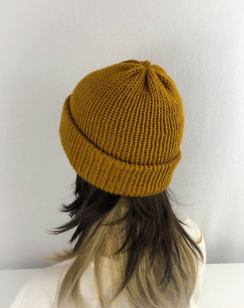 Cappello a cuffia lavorato a maglia in lana giallo senape dorato, cappello a doppia maglia, cappello invernale da donna dorato, bordo in maglia di lana immagine 5