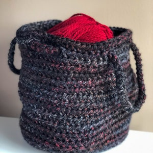 Extra Large Crochet Bucket Bag Tote Bag with Drawstring, Blackstone Cross Body Bag Black with Shades of Red and Gray, Oversized Project Tote image 2