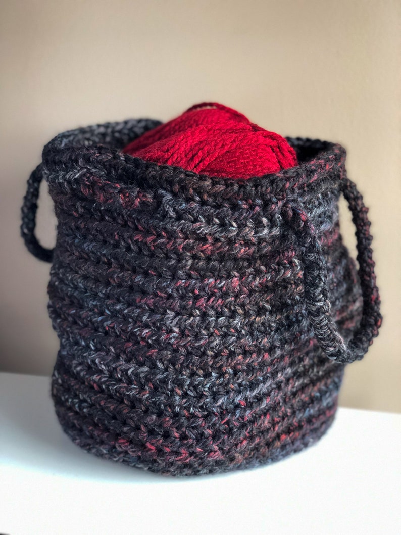 Extra Large Crochet Bucket Bag Tote Bag with Drawstring, Blackstone Cross Body Bag Black with Shades of Red and Gray, Oversized Project Tote image 2