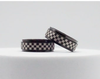 Geometric Checkered Spinner Ring for Stress Relief - Fidget Jewelry for Men and Women