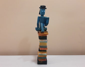 Reader Wood Sculpture. Original and contemporary work of art, ideal for any decoration. Geometric sculpture in wood. Unique design. Handmade
