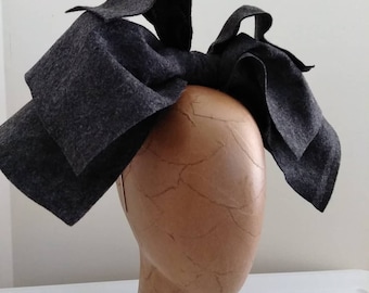 Charcoal Gray Felt Triple Bow headband Heather Charcoal • Shrimp Felt Hair Bow / Baby Headband  main image 4
