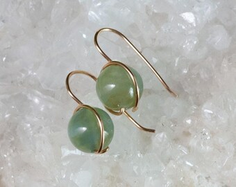 Handmade Green Aquamarine Orb Earrings - Minimalist and Colorful Dangle Stone Earrings