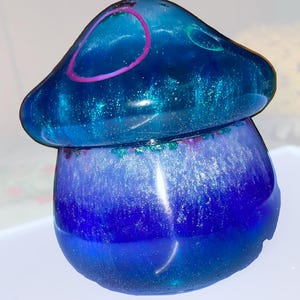 Resin Handmade Mushroom jar/ dish with lid