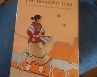 Walk quietly the beautiful trail bok