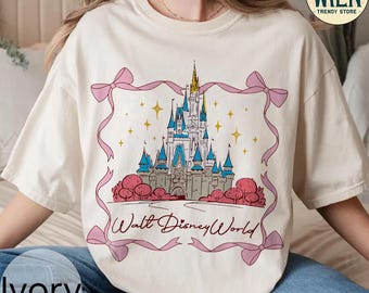 Retro Disneyworld Schloss Kokette Schleife Shirt, Disneyworld Shirt, Disney Girl Trip Shirt, Disney Damen Shirt, Disney Pink Kokette Schleife Shirt