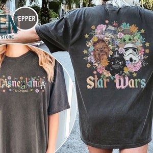 Retro Star Wars Two Sided Disnelandy Shirt, Star Wars Blumen Shirt, Disneyland Trip 2024 Shirt, Galaxy&#39;s Edge Shirt