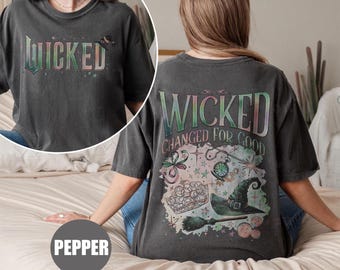 Camiseta retro de la película Wicked, cómoda y de dos caras, regalo para fans del Mago de Oz, camiseta rosa y verde de bruja, camiseta con gráficos de la cultura pop del musical Wicked.