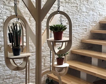Hangende plantenstandaard voor berken: moderne Scandinavische boomplank voor binnen