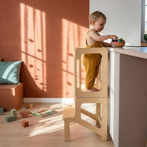 Torretta Montessori 2 in 1 | Learning Tower trasformabile in Tavolino e Sedia | Sgabello Cucina Bambini in Legno