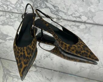 Puntige hakken met luipaardprint, stijlvolle slingback-sandalen met puntige neus en gesp, trendy damesschoenen met print