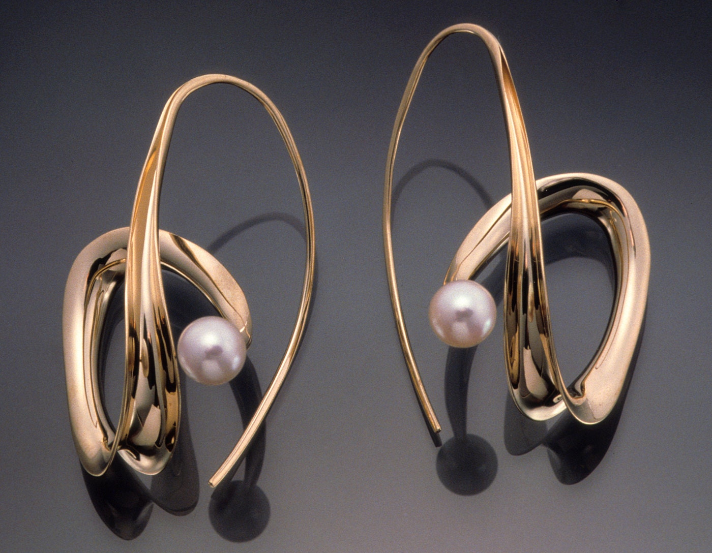 14K Shiny Solid Gold Earrings With Cultured Akoya Pearls. - Etsy