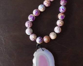 Blue/purple Impression Jasper (dyed) 10mm beads with Agate slice pendant