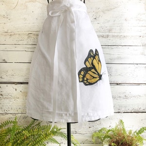 Linen butterfly cafe apron. Machine washable gift for chef or baker.  Barista styled apron with monarch butterfly watercolor print. One size