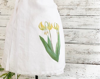 Cafe Apron with Glacier lily watercolor print.  One size fits all French linen apron is a unique gift for her birthday.  Machine washable.