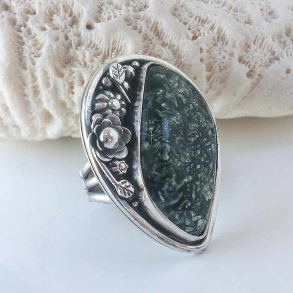 Green Stone Seraphinite Ring, RESERVED, Size 8 1/2 Sterling Silver, Flower Garden Design, Metalsmith Wide Band, Large Silversmith Ring