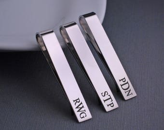 Monogram Tie Clip, Cadeau pour Groomsman, Custom Tie Bar, Cadeau de mariage pour lui, Cadeau personnalisé pour lui