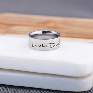 Anillo con escritura a mano grabada, anillo con escritura a mano personalizado, regalo personalizado para el día del padre, joyería escrita a mano con nombres de niños