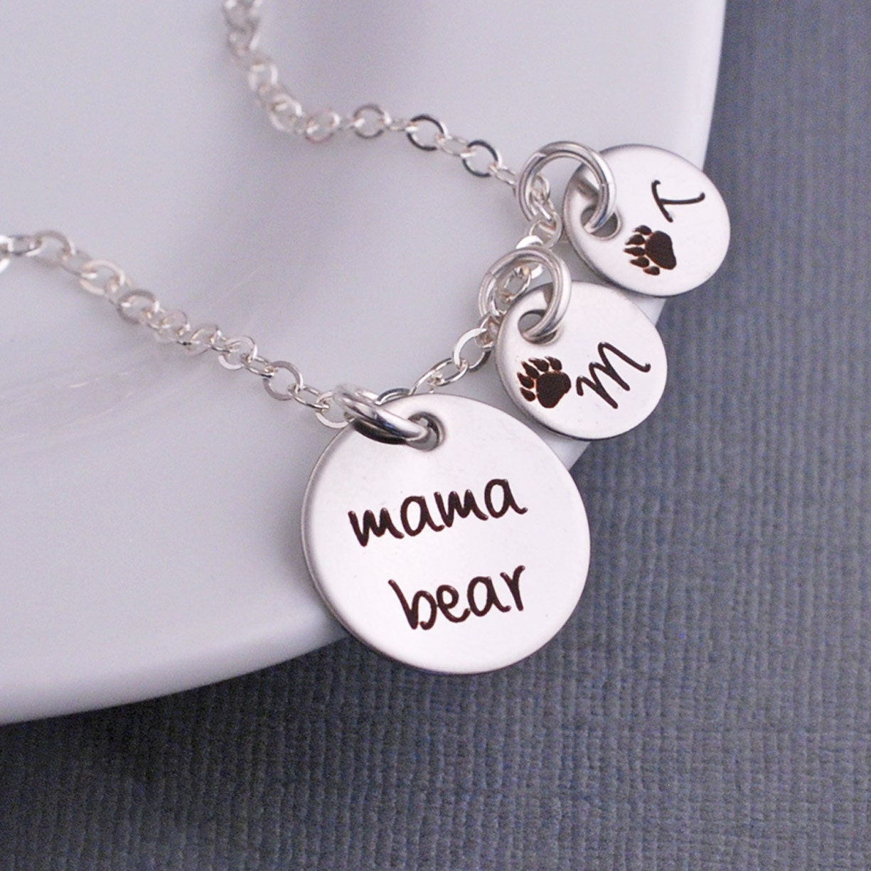 ママベアネックレス、パーソナライズされたママベアジュエリー、母の日