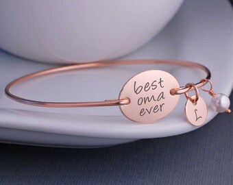 Gift for Oma, Personalized Best Oma Ever Bangle Bracelet, Oma Jewelry Gift from Grandkids, New Oma Gift, New Baby, Mother's Day Gift Oma