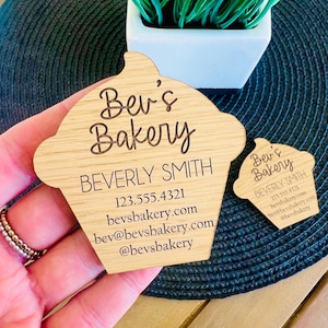 Cartes de visite en bois pour boulangerie, cartes de visite en bois personnalisées pour boulanger ou pâtissier, cartes de visite uniques pour cupcakes