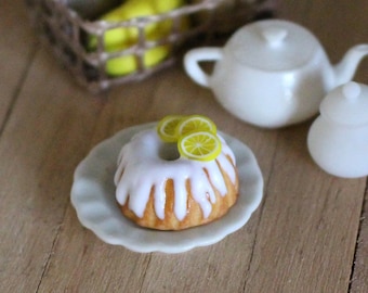 Dolls house Miniature green lemon bundt cake 12th scale