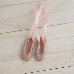 Dolls House Miniature Ballet Shoes image 3