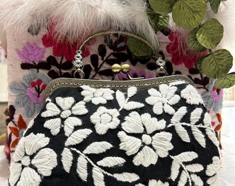 Hand embroidered vintage handbag with chain strap inside and white flowers art, Oyako handmade