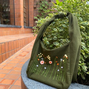 Oyako Hand-embroidered bag from Thailand zdjęcie 1